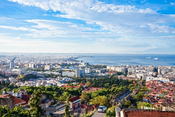 Är du sugen på att flytta utomlands Ansök till vår lediga tjänst som kundtjänstrepresentant i vackra Thessaloniki, Grekland