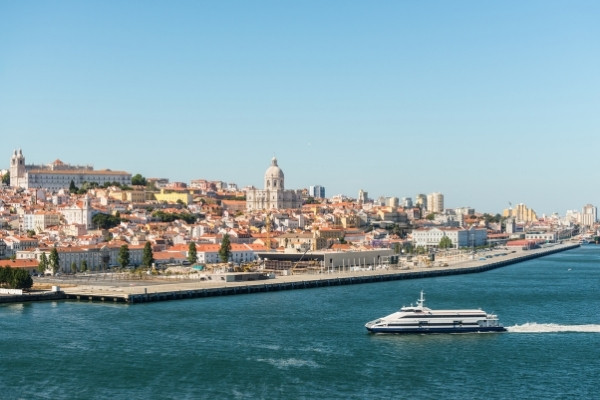 Begin aan een nieuw avontuur in Lissabon als Content Moderator bij Pinterest of een ander bekend social media platform