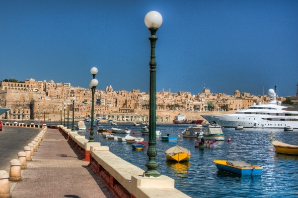 Jobb som Online Casino Croupier i Malta!