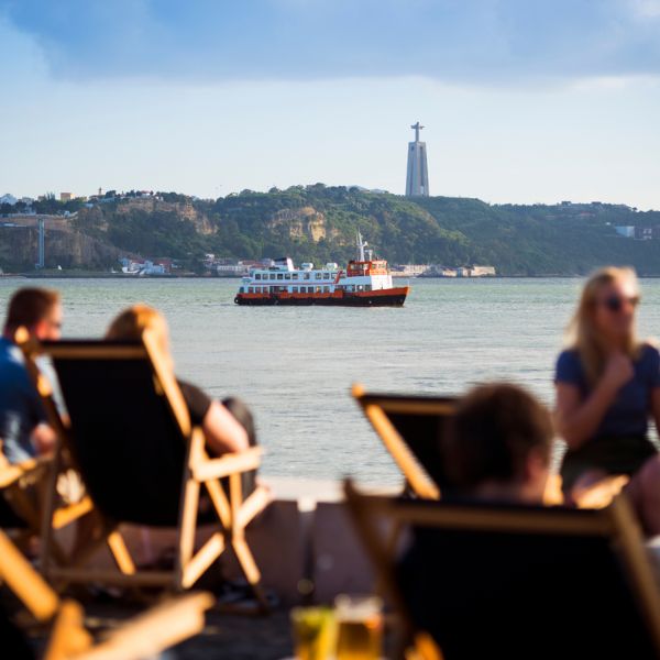 Become a Turkish-speaking customer service representative in beautiful Lisbon!