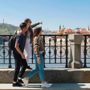 Kundendienstmitarbeiter in Prag für Luxusmodemarke gesucht