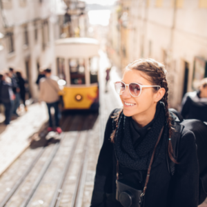 jobb-i-solfylte-lisboa-som-kundeservicemedarbeider-eller-innholdsmoderator
