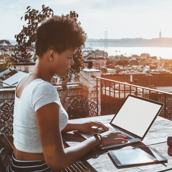 työskentele-kotoa-espanjassa-tai-portugalissa-suomalaisena-palkanlaskenta-asiantuntijana