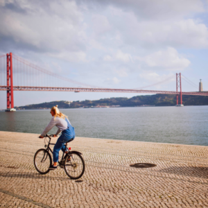 tid-til-et-nyt-eventyr-bliv-kundeserviceraadgiver-i-solrige-lissabon