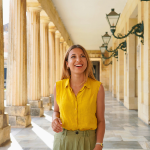 conseillerere-commerciale-francophone-recherchee-poste-hybride-en-grece