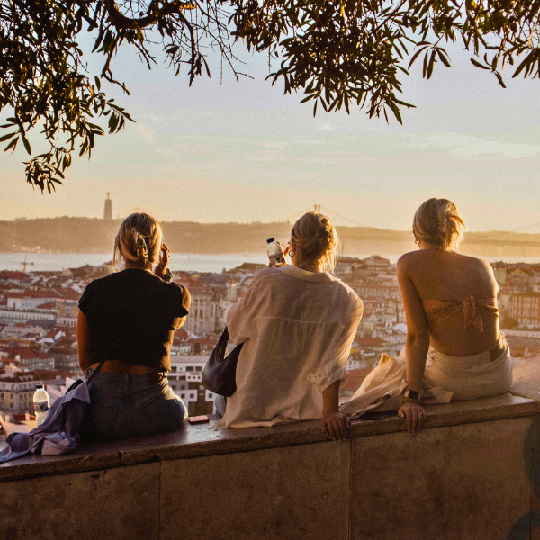 lebe-in-lissabon-unterstuetze-kunden-entwickle-deine-karriere