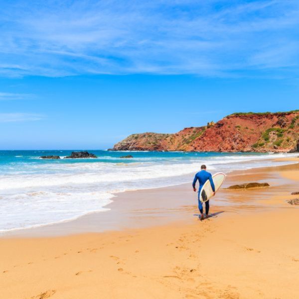 Czech-speaking Service Desk Agent needed in Portugal