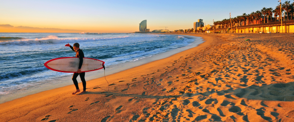 WA-Listing-danish-speaking-customer-service-agents-wanted-in-the-heart-of-barcelona