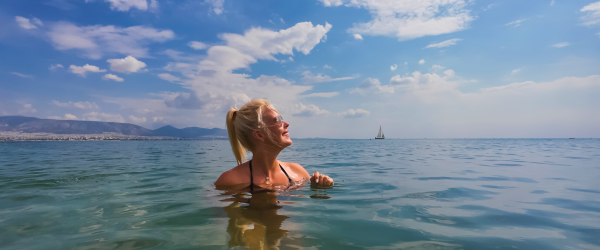 ab-ans-mittelmeer-werde-kundenberater-in-in-athen