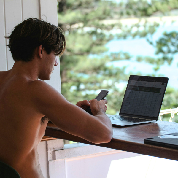 ditch-the-commute-work-from-home-lisbon-porto